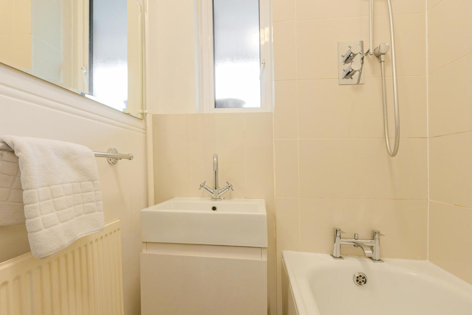 Bright Modern 1 Bedroom Flat, 5 Min To Vauxhall St London Exterior photo